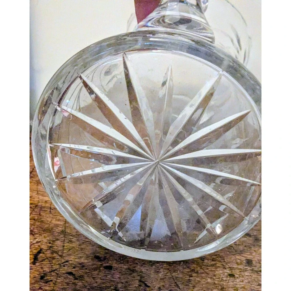 Antique Cut Glass Crystal Water Pitcher Intaglio Daisy Flower Leaf 8.5